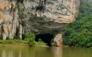Découvrez les mystérieux de la grotte de Puong Découvrez les mystérieux de la grotte de Puong